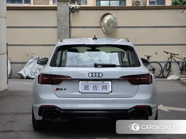 Audi RS 4 2024 Белый из Китая, фото 5