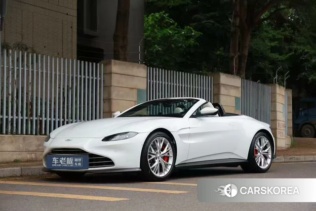 Aston Martin Vantage id 4238837 из Китая 17