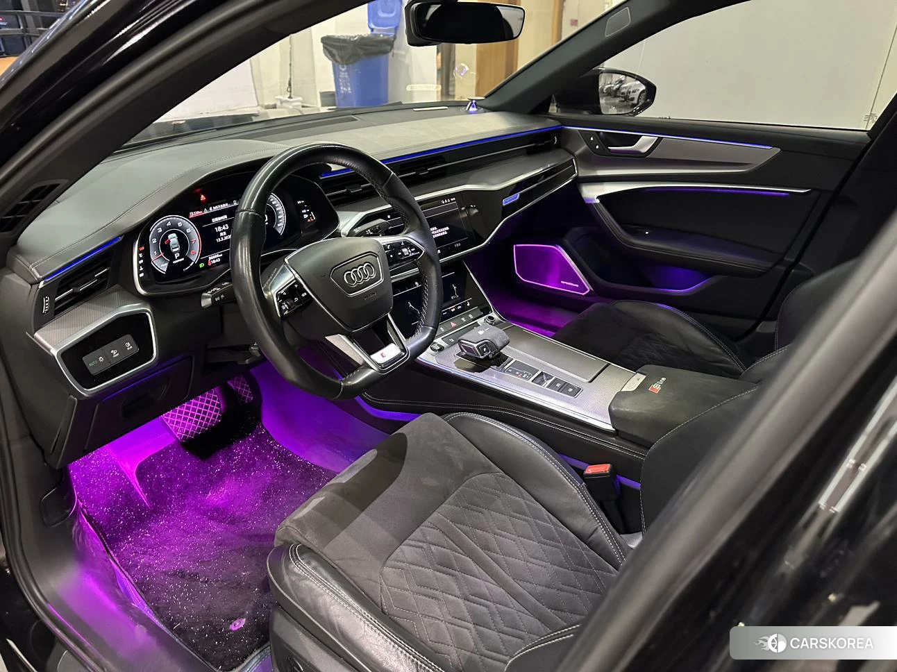Audi A6L id 4461437 из Китая 8