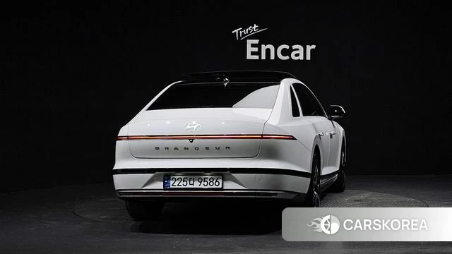 Hyundai Grandeur (GN7) id 4528640 из Кореи 23