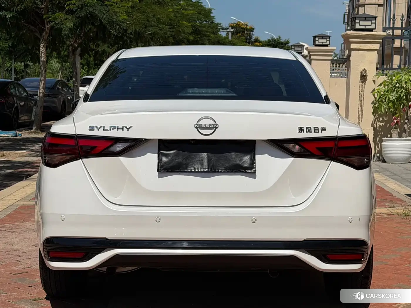 Nissan Sylphy 2024 Белый из Китая, фото 3