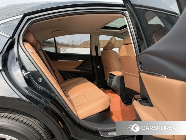 Toyota Camry id 4261649 из Китая 17