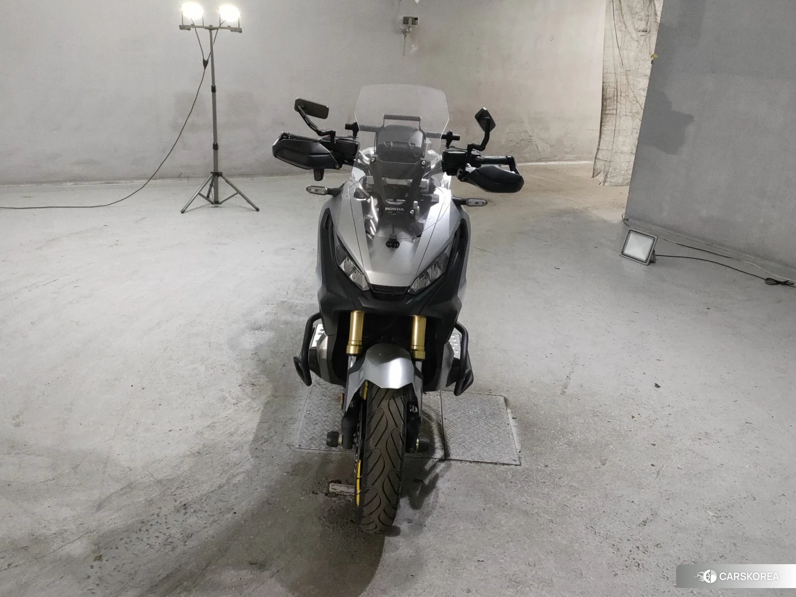 Проданный Honda X-ADV 750 2017 из Японии, фото 4