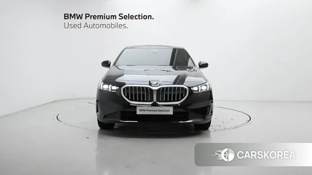 BMW 5 Series (G60) id 3036456 из Кореи 13