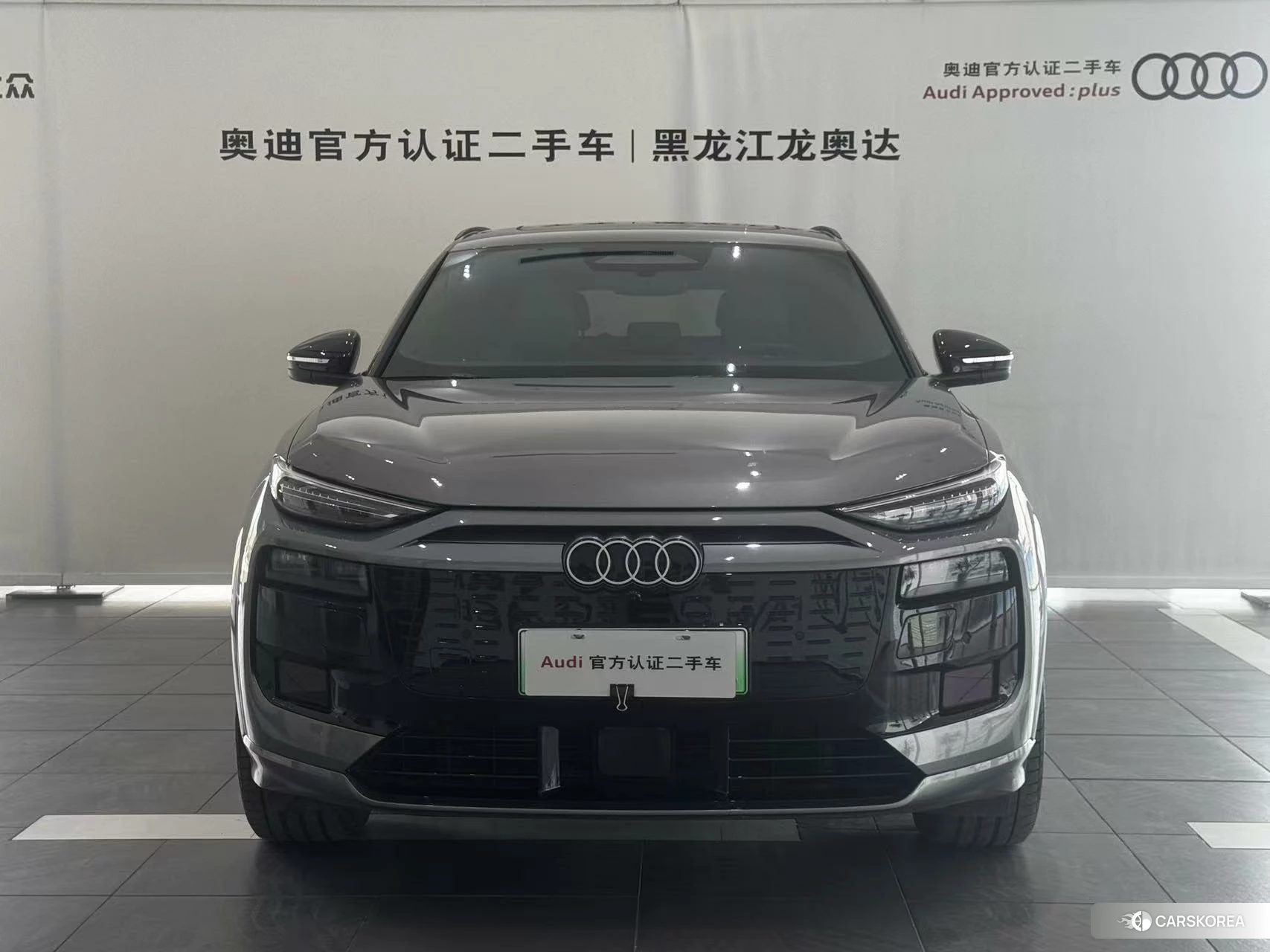Audi Q6L e-tron 2025 Темно-серый из Китая, фото 6