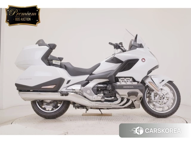 Проданный Honda GL1800 TOUR DCT 2026 из Японии