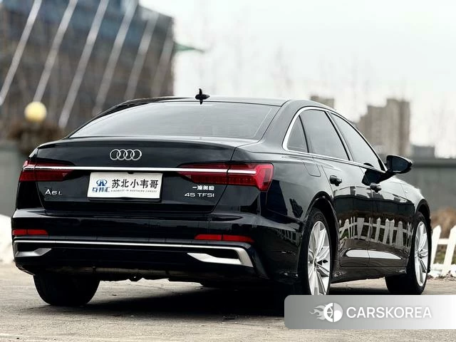 Audi A6L id 4290179 из Китая 11