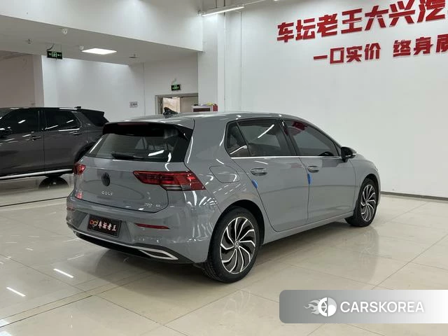 Volkswagen Golf 2021 Темно-серый из Китая, фото 3