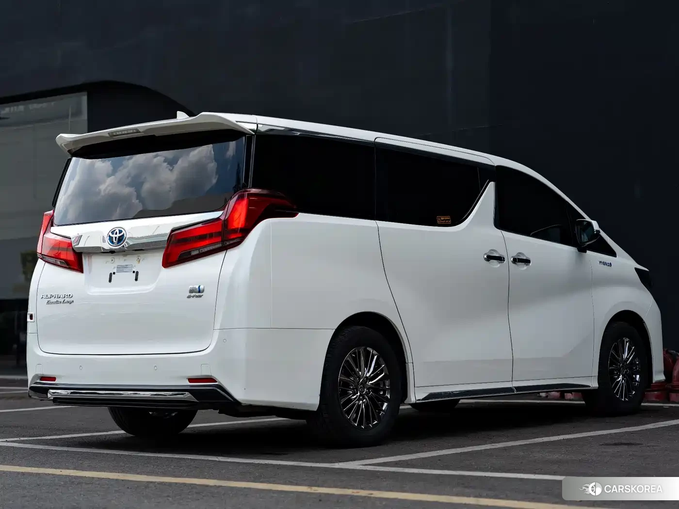 Toyota Alphard 2022 Белый из Китая, фото 6