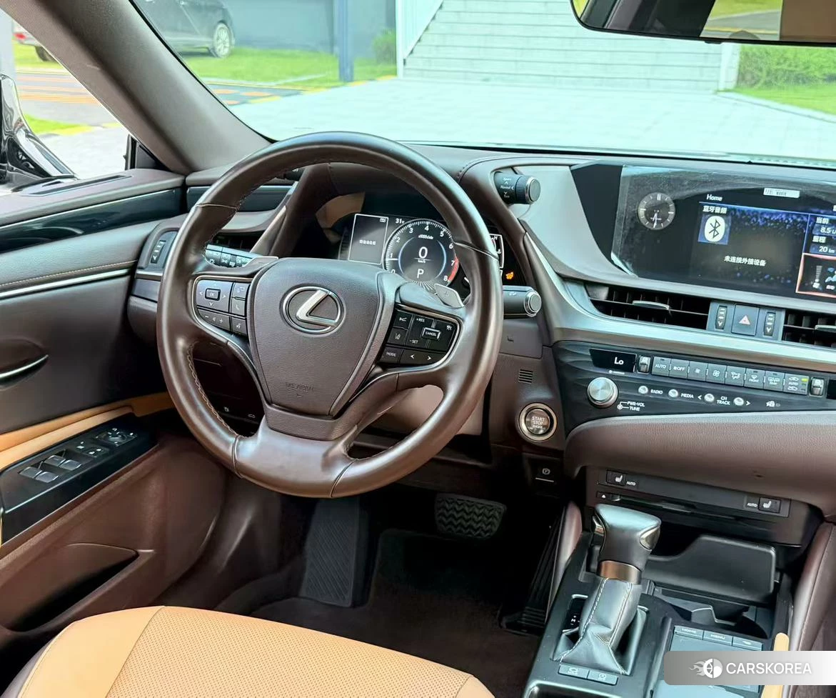 Lexus ES 2021 Серебристо-серый из Китая, фото 3