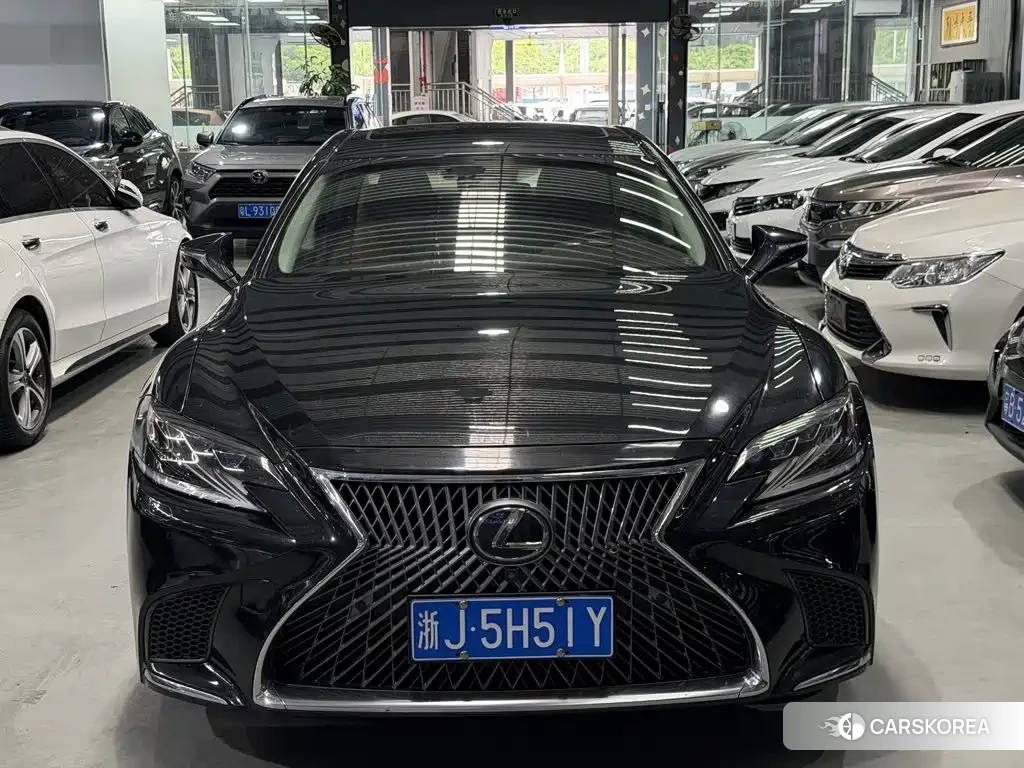 Lexus LS 2018 Черный из Китая, фото 3