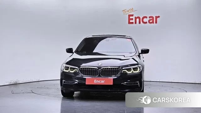 BMW 5 Series (G30) id 3248750 из Кореи 13