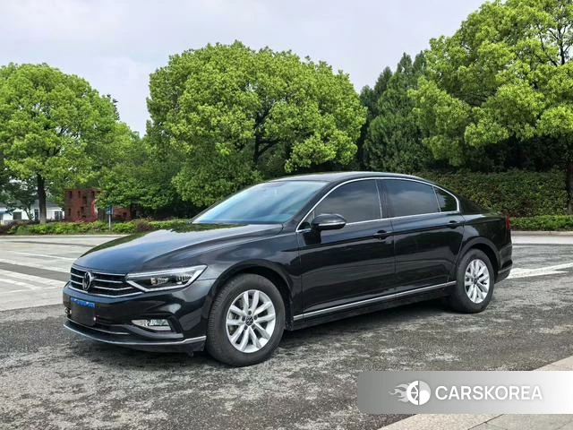 Volkswagen Magotan 2022 Черный из Китая, фото 3