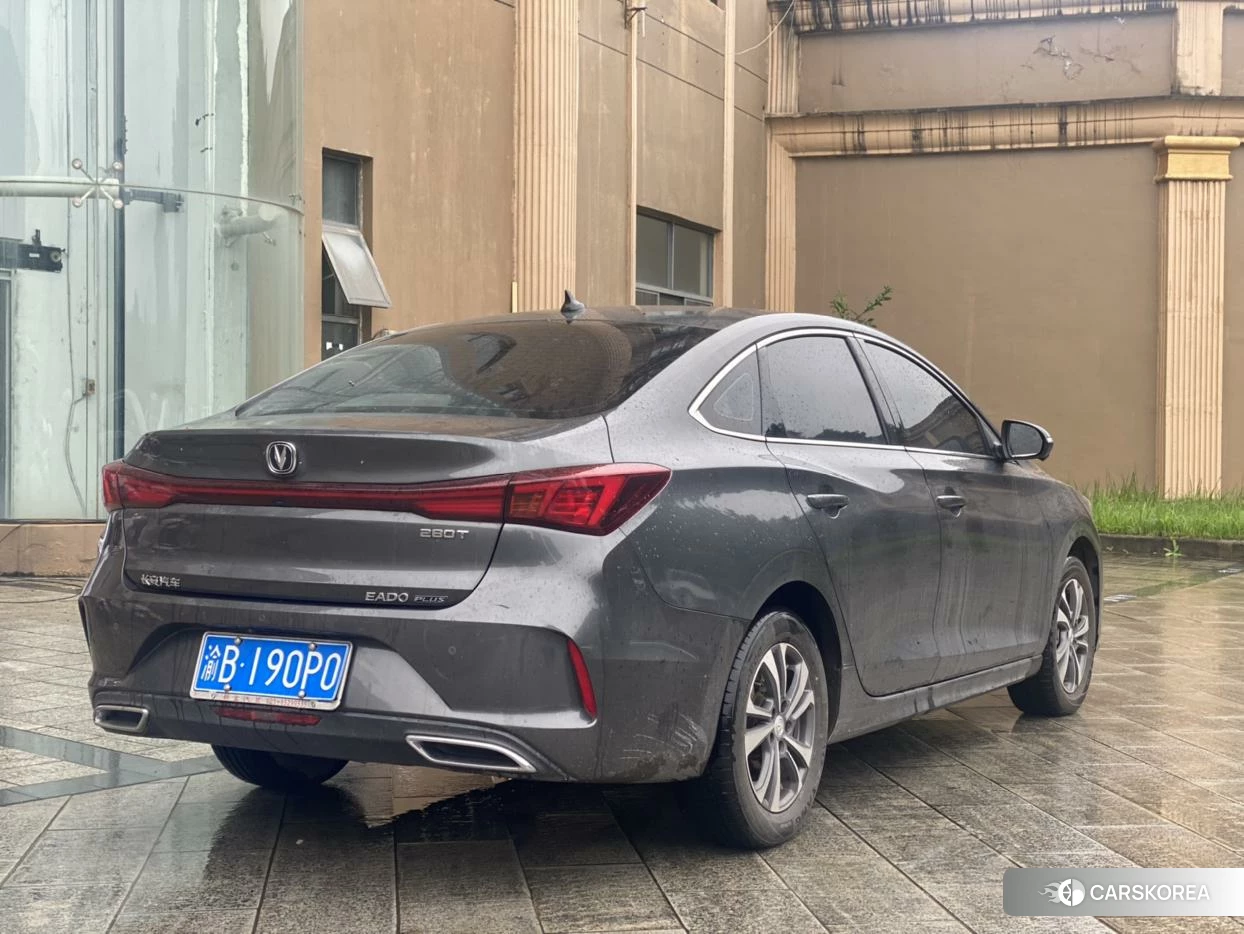 Chang'an Yidong 2023 Темно-серый из Китая, фото 3