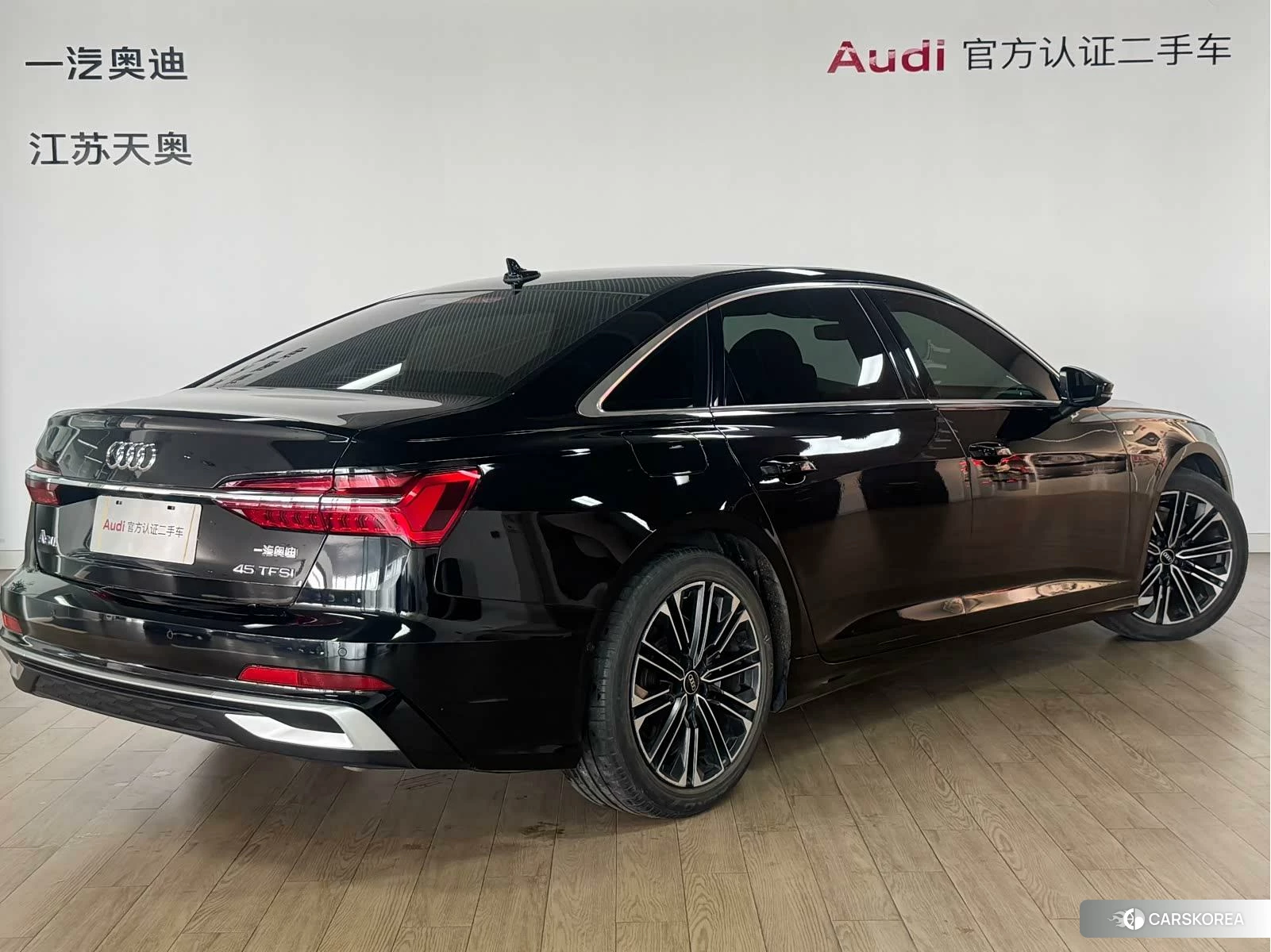 Audi A6L 2023 Черный из Китая, фото 4