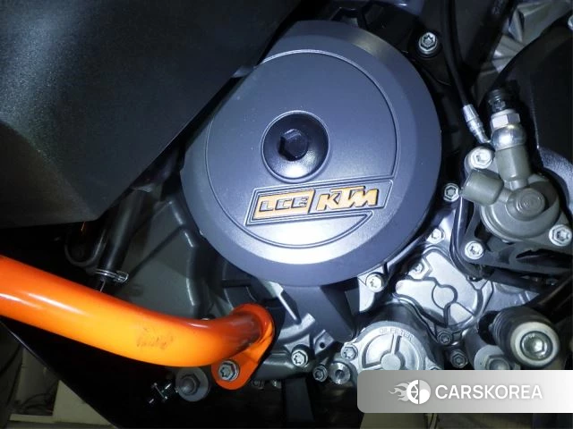 Engine photo