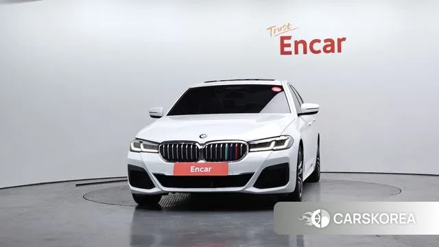 BMW 5 Series (G30) id 3722596 из Кореи 13