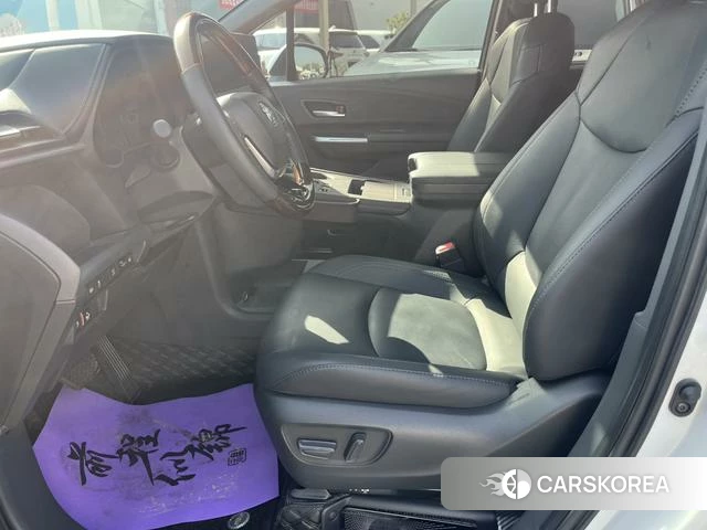 Toyota Saina id 4276923 из Китая 17