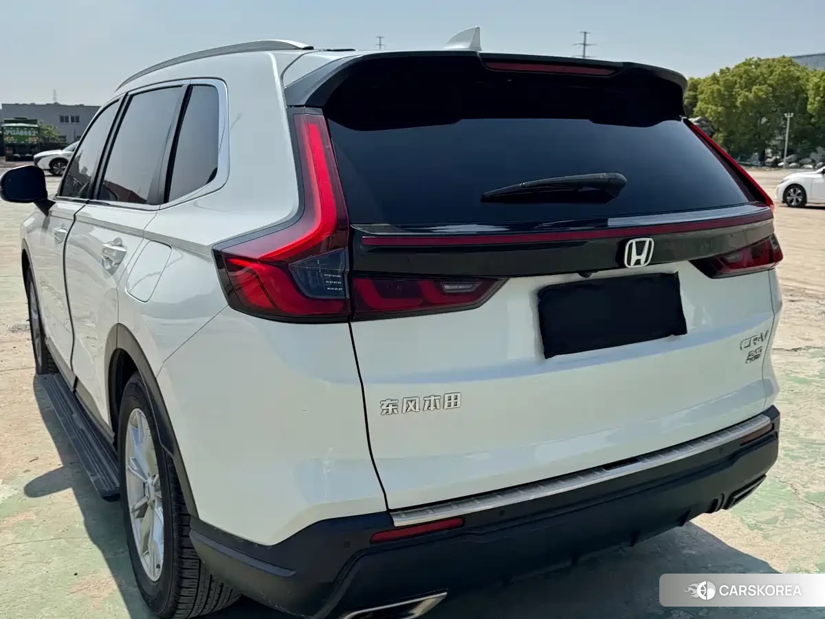 Honda CR-V 2023 Белый из Китая, фото 3