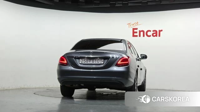 Mercedes-Benz C-Class W205 id 4684020 из Кореи 23