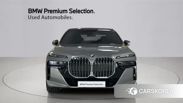 BMW 7 Series (G70) id 3644055 из Кореи 13