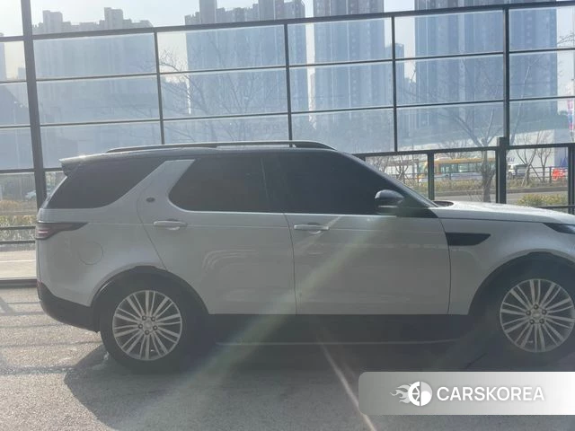 Land Rover Discovery 5 id 3845633 из Кореи 13