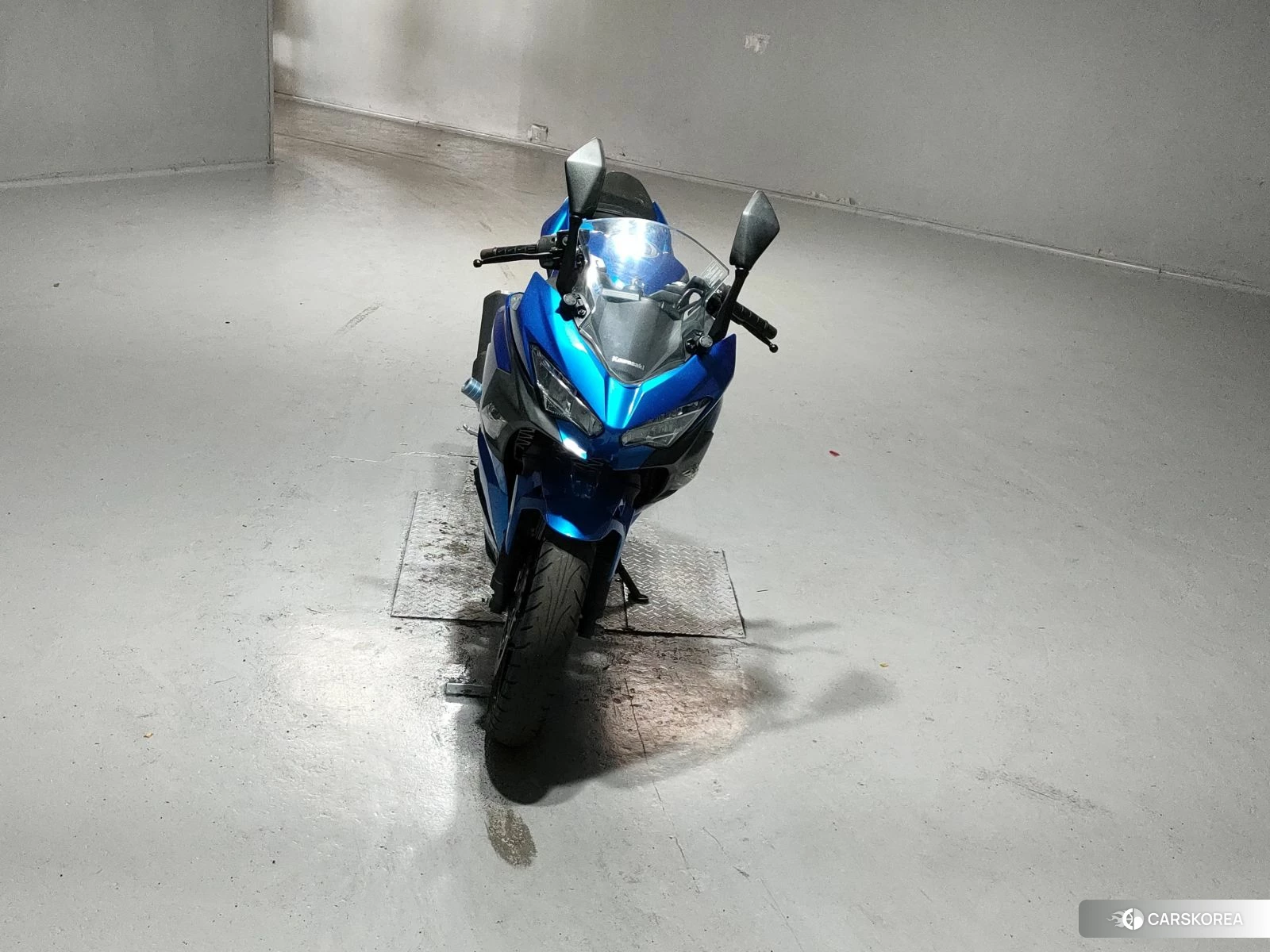 Проданный Kawasaki NINJA 250 2018 из Японии, фото 2
