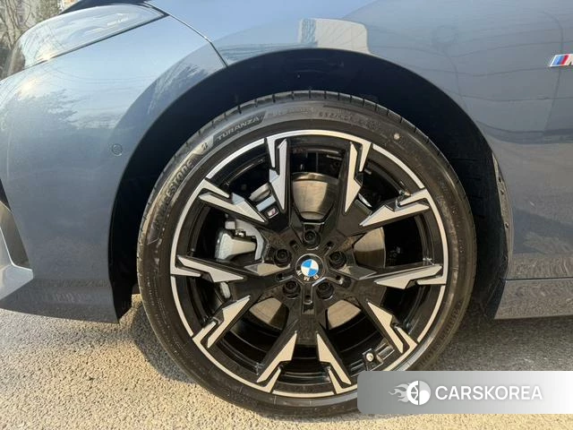 BMW 2 series id 3908372 из Китая 12