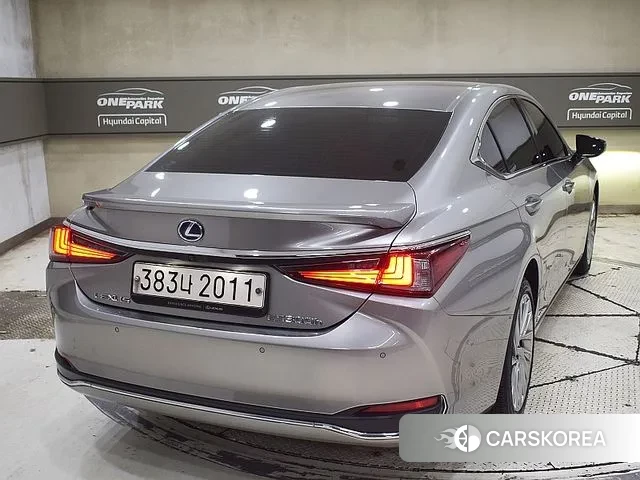 Lexus ES300h 7th generation id 3028001 из Кореи 13