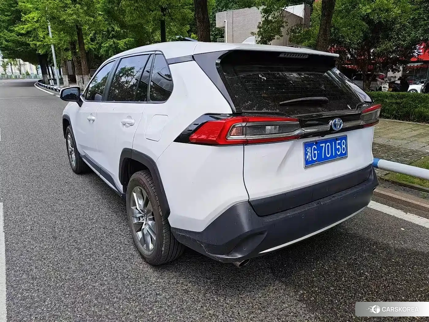 Toyota Wildlander 2022 Белый из Китая, фото 3