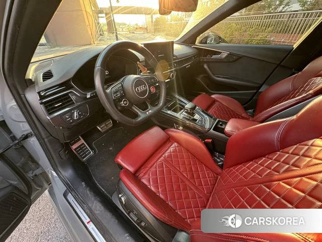 Audi S4 2021 Серебристо-серый из Китая, фото 3