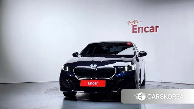 BMW 5 Series (G60) id 4705968 из Кореи 16