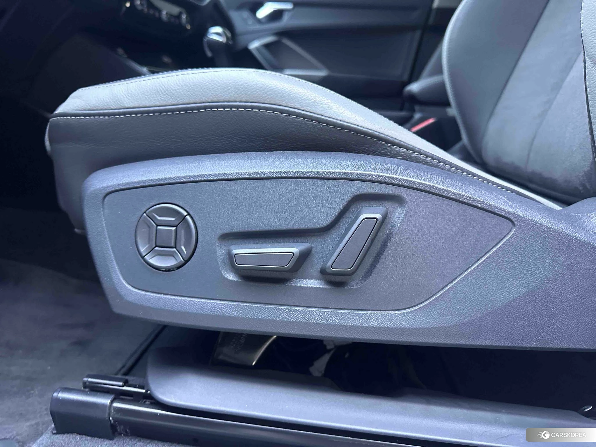 Audi Q3 id 4405823 из Китая 16