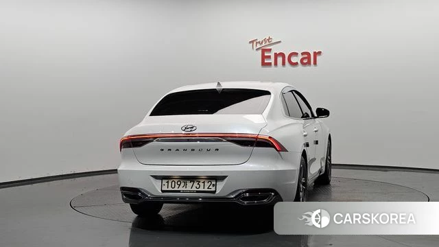 Hyundai The New Grandeur IG id 4416350 из Кореи 23