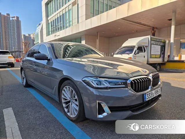 BMW 5 Series (G30) id 3504167 из Кореи 11