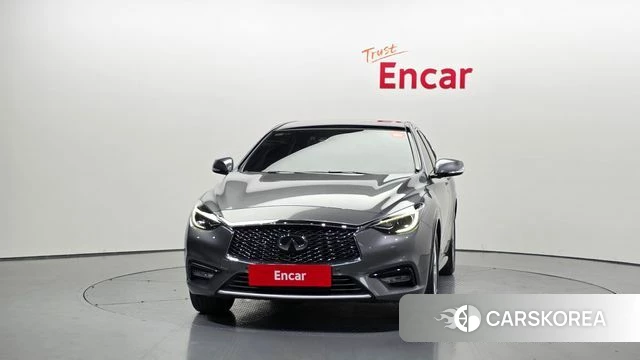 Infiniti Q30 id 4339517 из Кореи 23