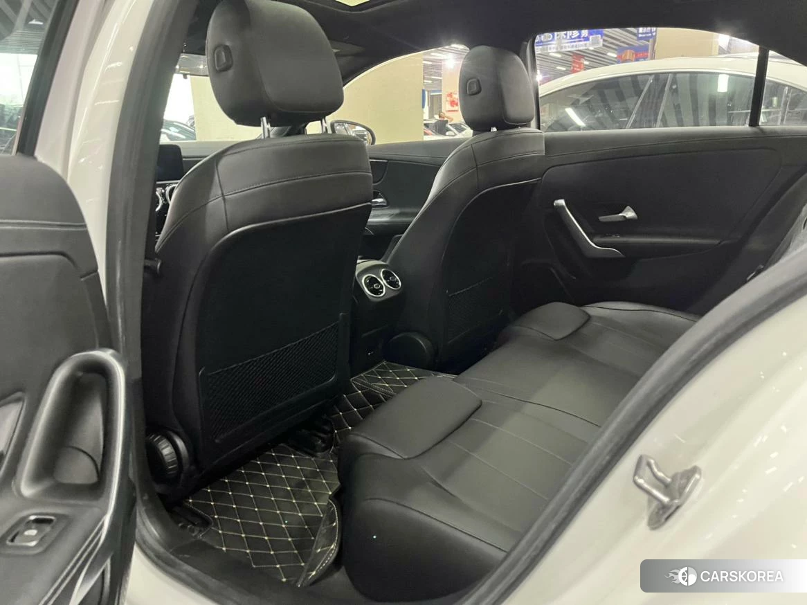 Mercedes-Benz Class A 2021 Белый из Китая, фото 4