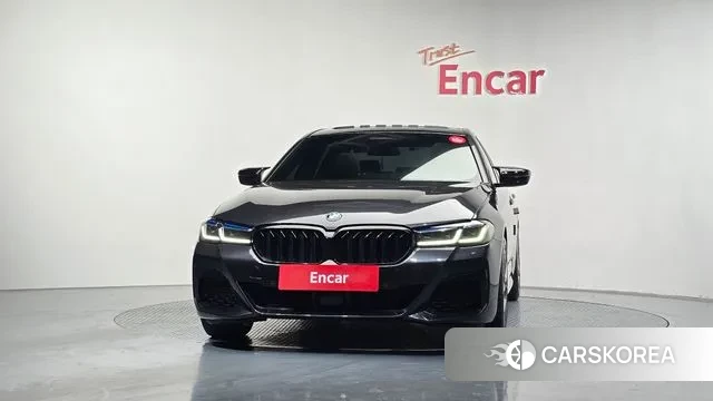 BMW 5 Series (G30) id 3452865 из Кореи 13