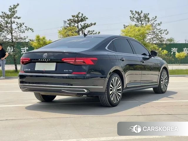 Volkswagen Passat 2021 Черный из Китая, фото 3