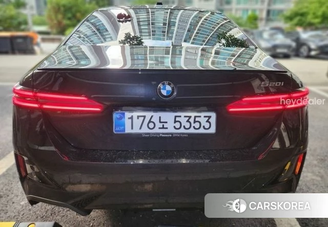 BMW 5 Series (G60) 2026 Черный из Кореи, фото 3