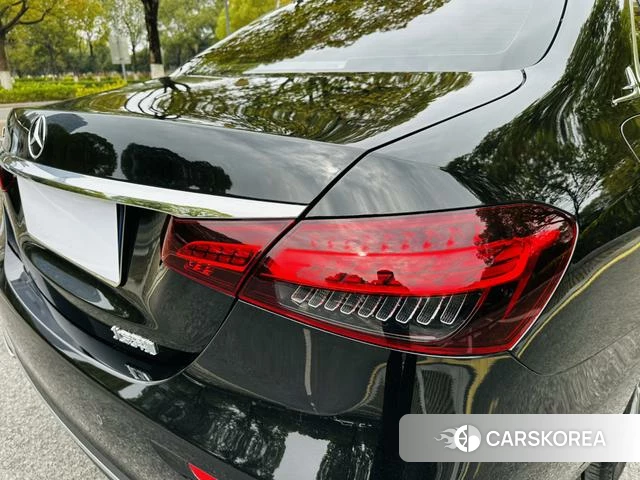 Mercedes-Benz E-class id 4278063 из Китая 20