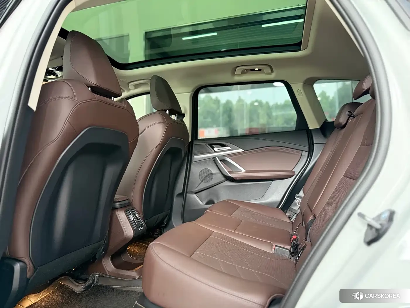 BMW iX1 id 4570423 из Китая 14