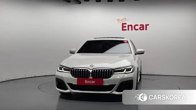 BMW 5 Series (G30) id 3012402 из Кореи 13