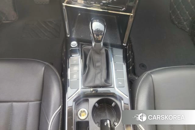 Volkswagen Passat id 3919441 из Китая 10