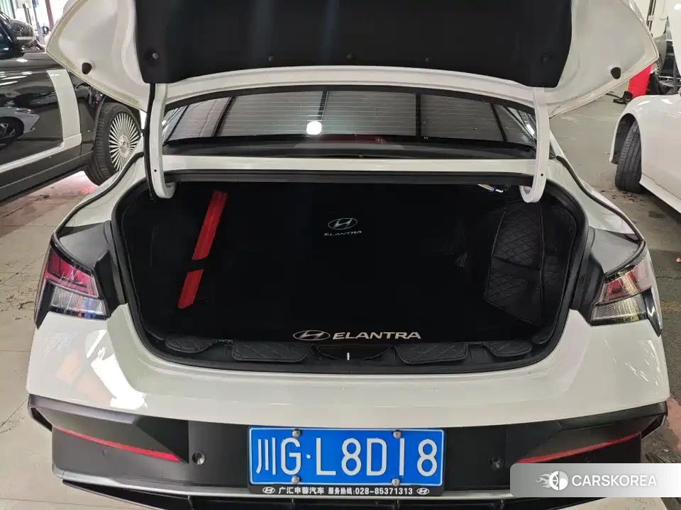 Hyundai Elantra 2024 Белый из Китая, фото 3