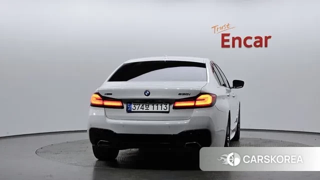 BMW 5 Series (G30) id 3723531 из Кореи 13