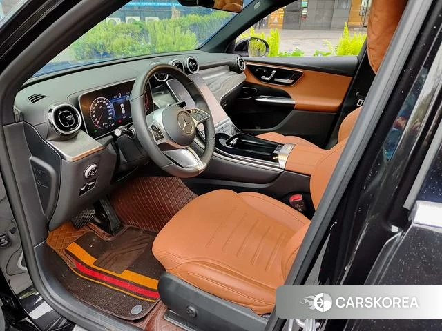 Mercedes-Benz GLC 2024 Черный из Китая, фото 3