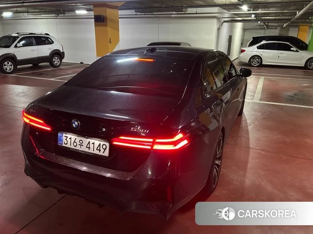 BMW 5 Series (G60) 2026 Черный из Кореи, фото 3