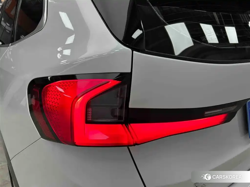 BMW X1 id 4628967 из Китая 18