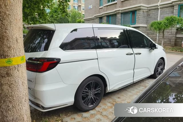 Honda Odyssey id 4300481 из Китая 10